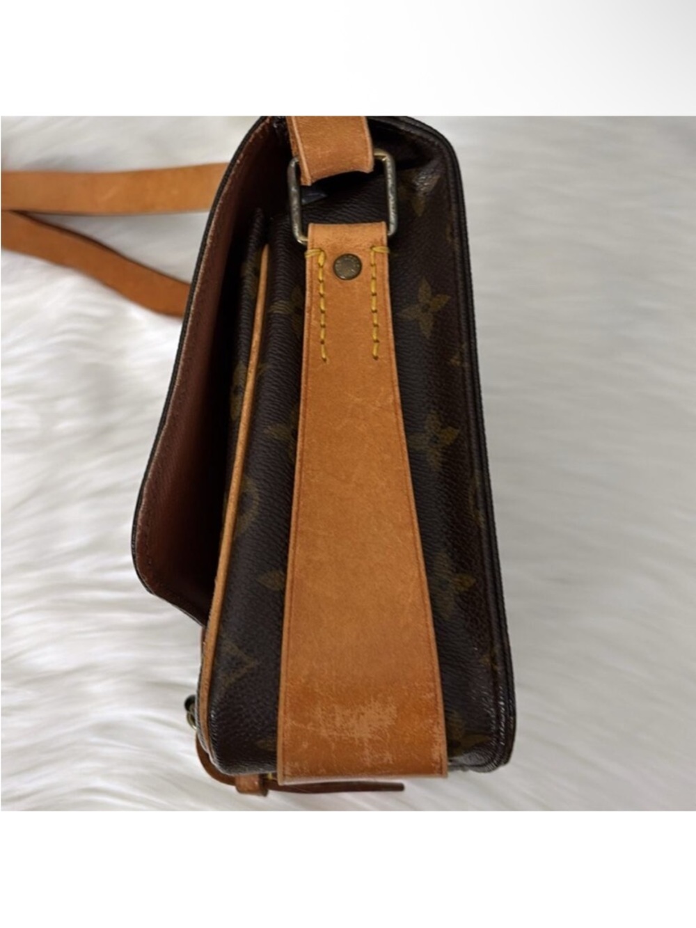 Louis Vuitton Cartouchiere GM Messanger Bag in iconic Monogram coated canvas - Picture 9 of 12
